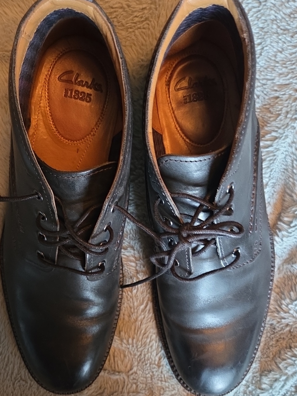 Clarks Men's Brown Leather Chukka Boots